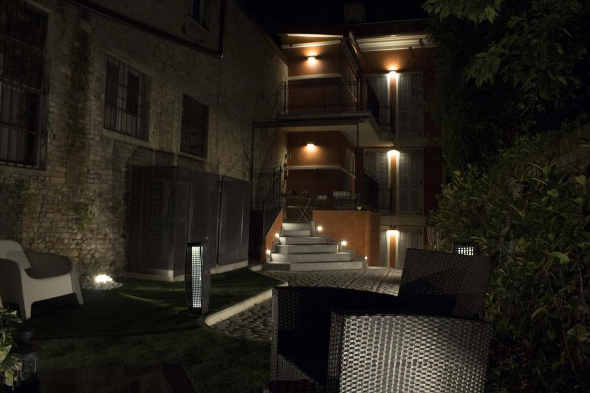 Palazzo Domanto Apartments Parma Bagian luar foto