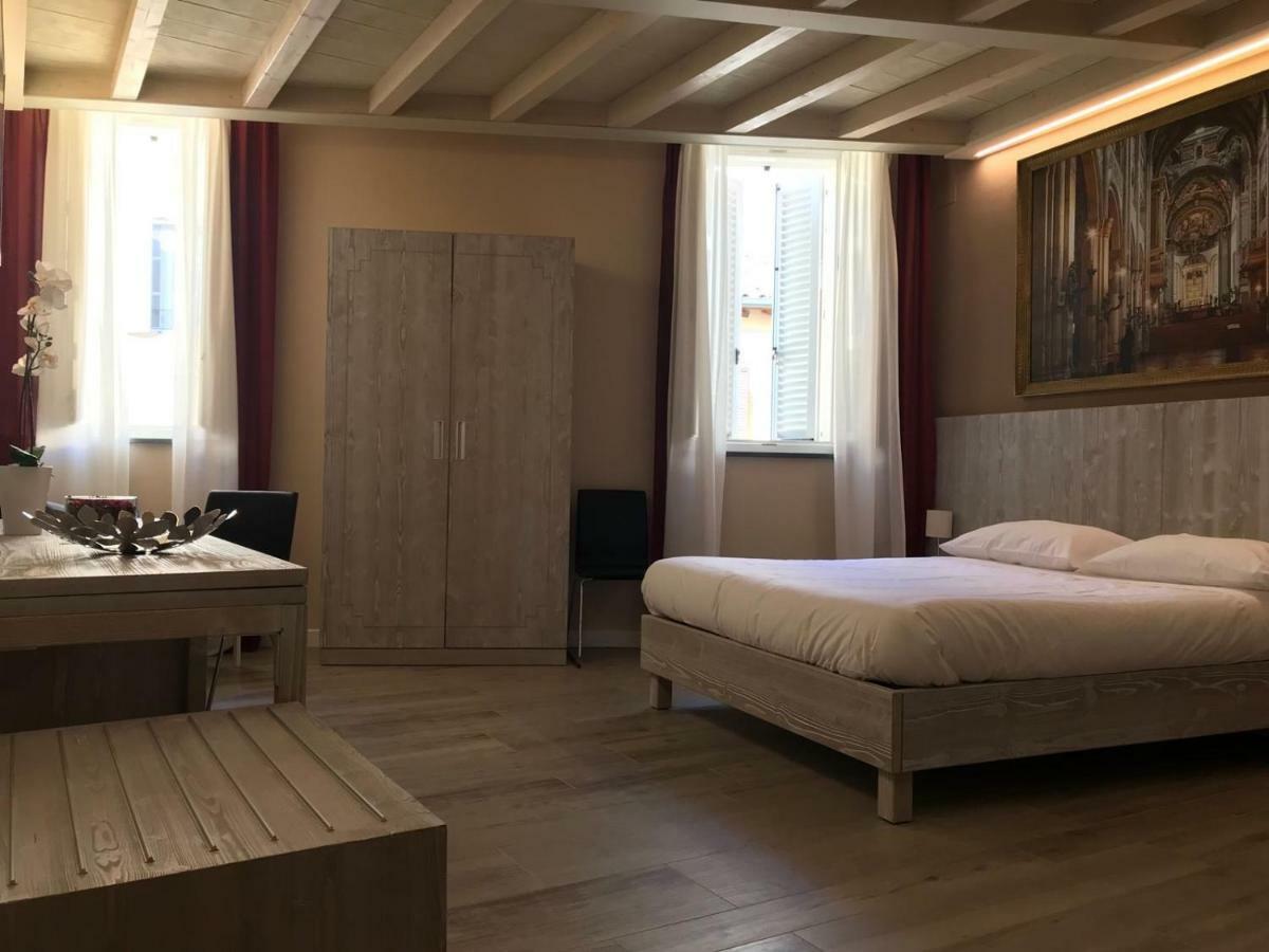 Palazzo Domanto Apartments Parma Bagian luar foto